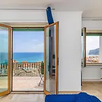 La Casa Nel Blu - Vista Mare, Parcheggio Privato, Deposito Bike Διαμέρισμα *