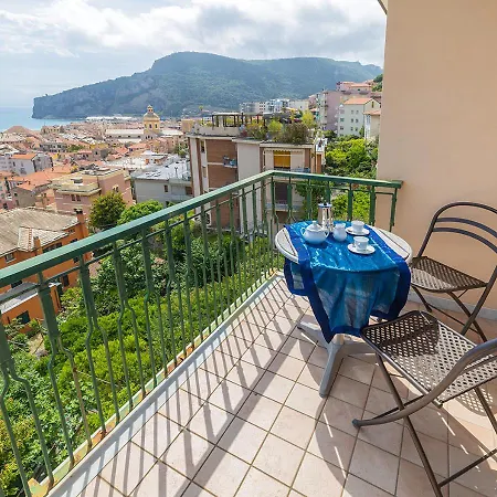 La Casa Nel Blu With A Sea View And Private Parking Apartamento