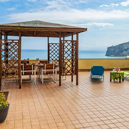 Apartamento La Casa Nel Blu With A Sea View And Private Parking *