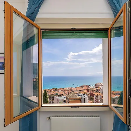 La Casa Nel Blu With A Sea View And Private Parking Finale Ligure