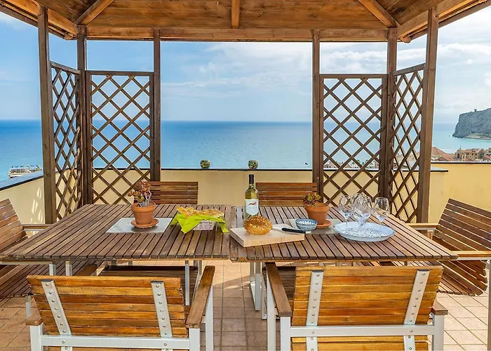 La Casa Nel Blu - Vista Mare, Parcheggio Privato, Deposito Bike Lägenhet Finale Ligure